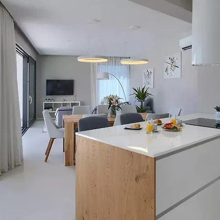 Selene Sea And Sun Holiday home